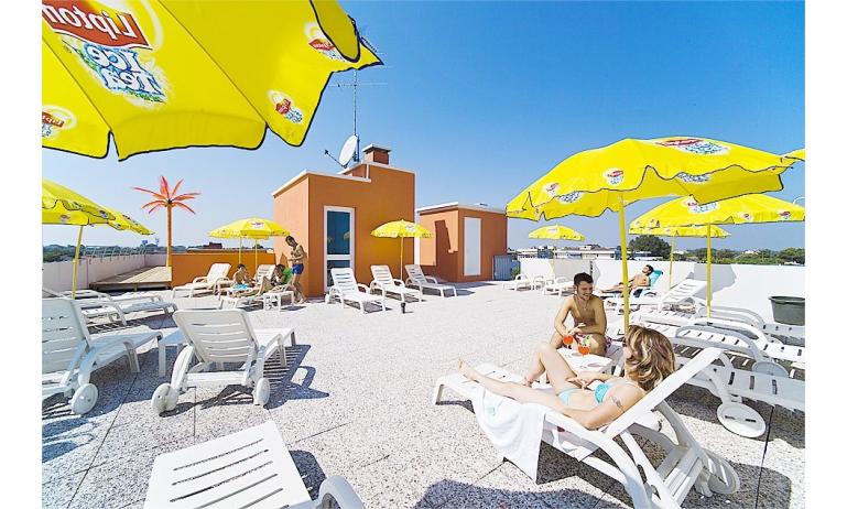 hotel DI GIOVANNI: solarium