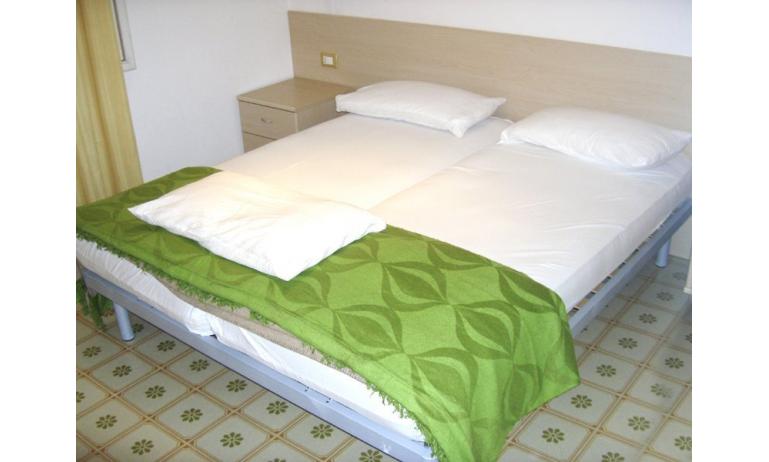 apartments SCHIERA: bedroom (example)