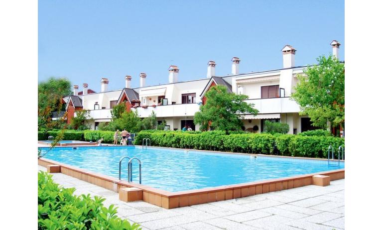 résidence NUOVO SILE: exterior avec piscine