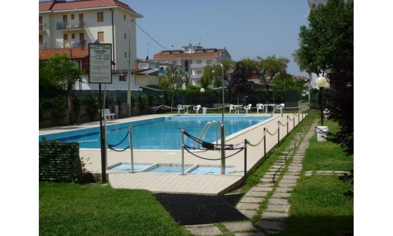 residence RUBINO: swimming-pool