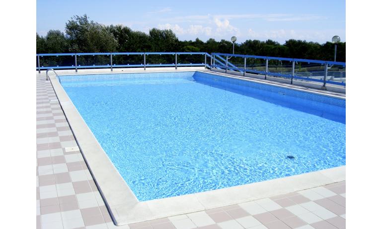 residence GEMINI: piscina