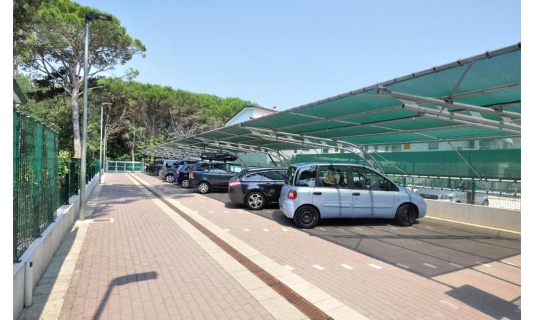 appartamenti DELFINO: parcheggio