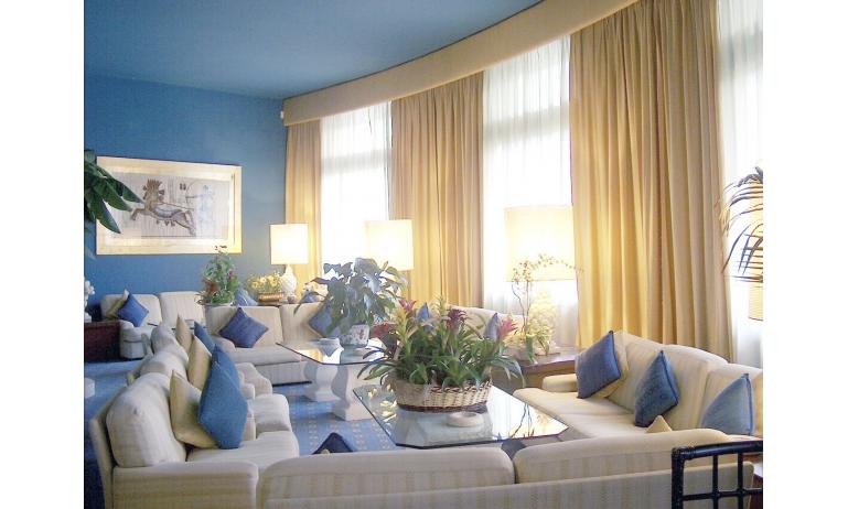 hotel CORALLO: salone