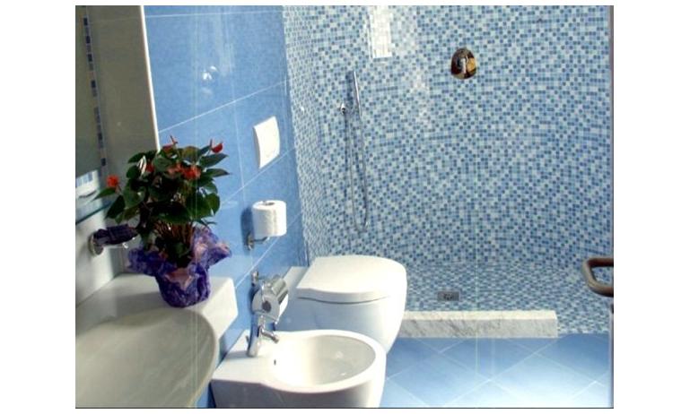hotel COPPE: bagno (esempio)