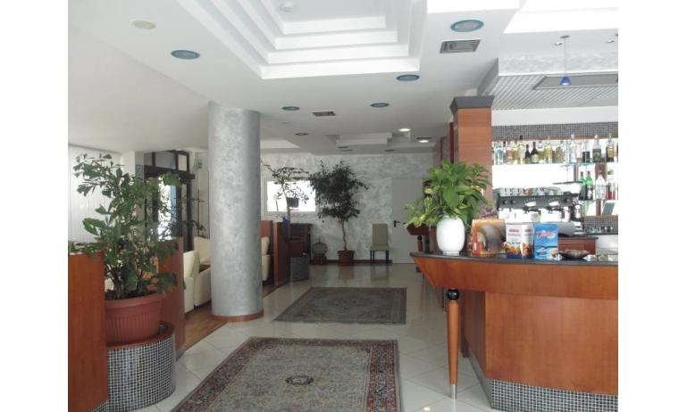 hotel ALEMAGNA: bar della hall