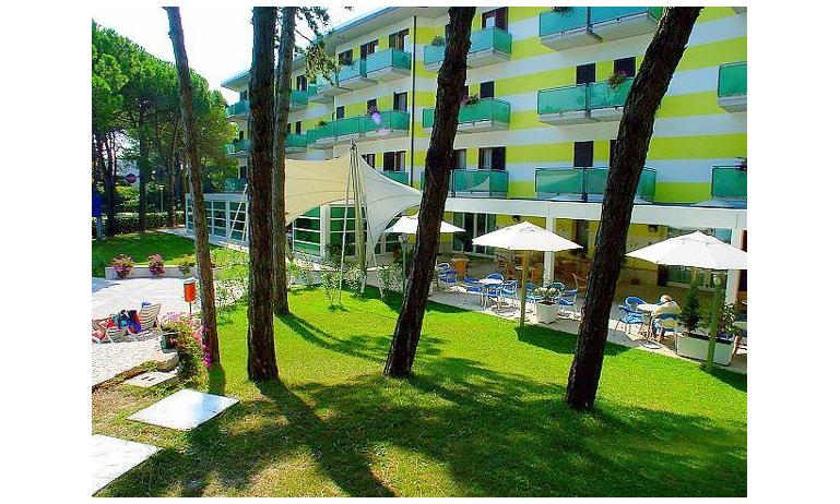 hotel MEDITERRANEO: external view