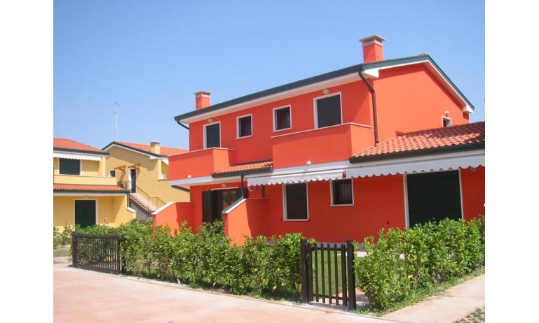 résidence VILLAGGIO DEI FIORI: maison mitoyenne (exemple)