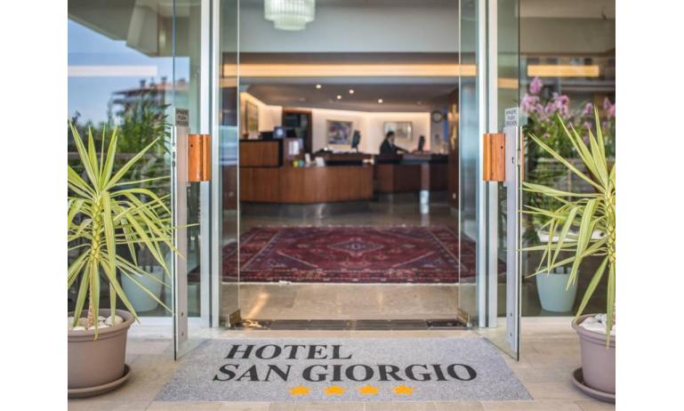 Hotel SAN GIORGIO: Eingang