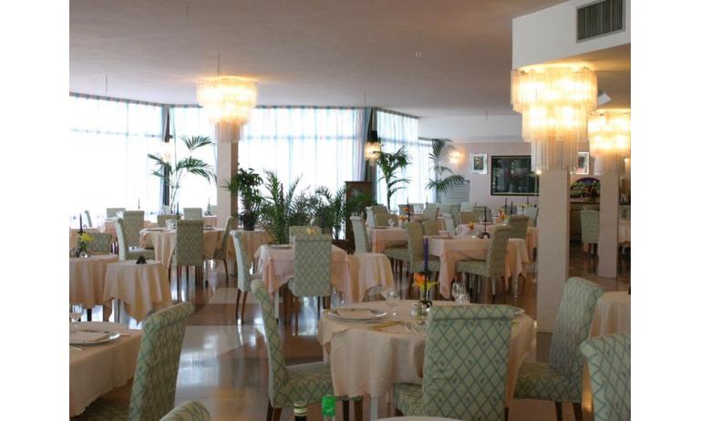 Hotel JASMINUM: Restaurant