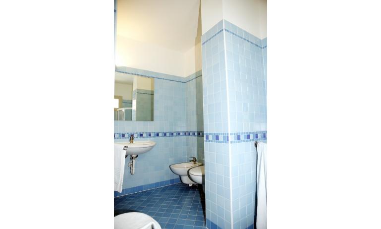 Hotel GRAN VENERE BEACH: Badezimmer (Beispiel)