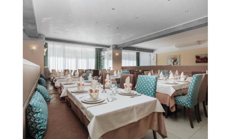 hotel BEMBO: dining room