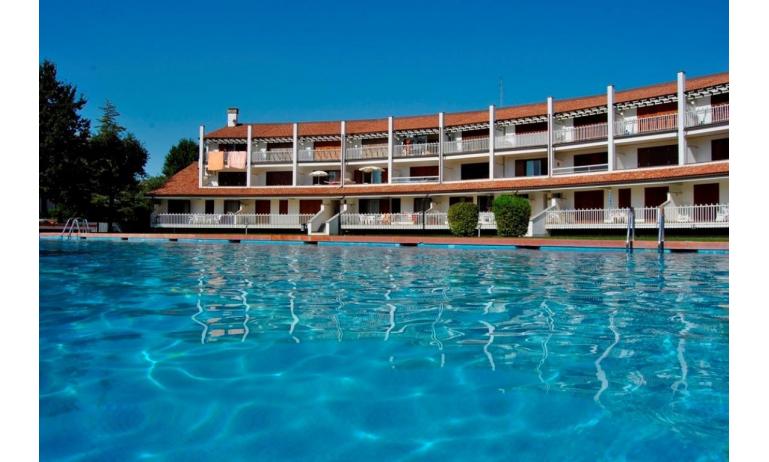 residence SELENIS: piscina