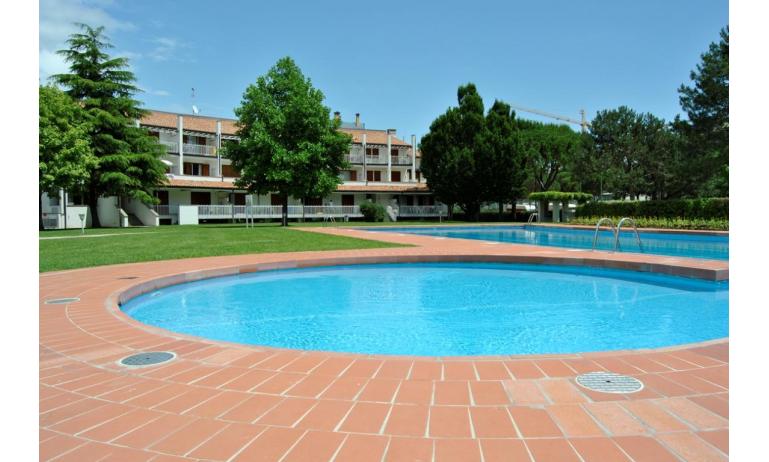 residence SELENIS: swimming-pool