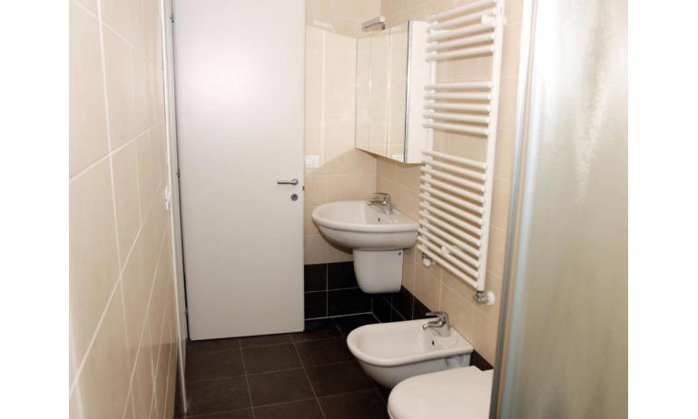 residence MARICEL: bathroom (example)