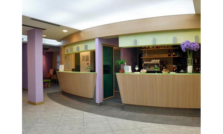 hotel LAMPARA: reception
