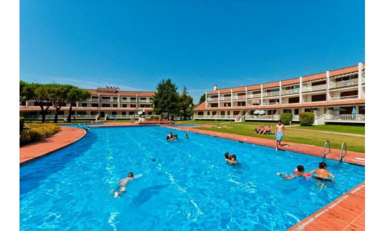 residence VILLAGGIO SELENIS: swimming-pool