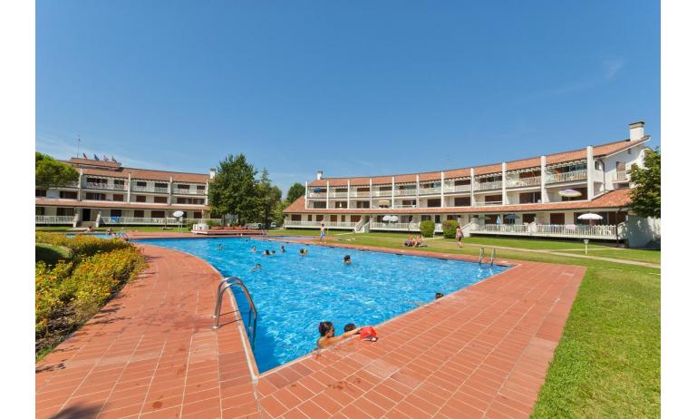 residence SELENIS: vista esterna del residence