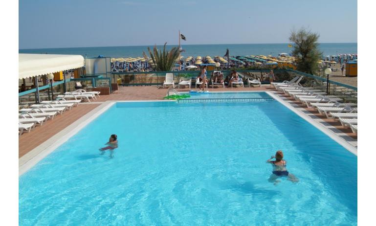 Hotel TOURING: Pool
