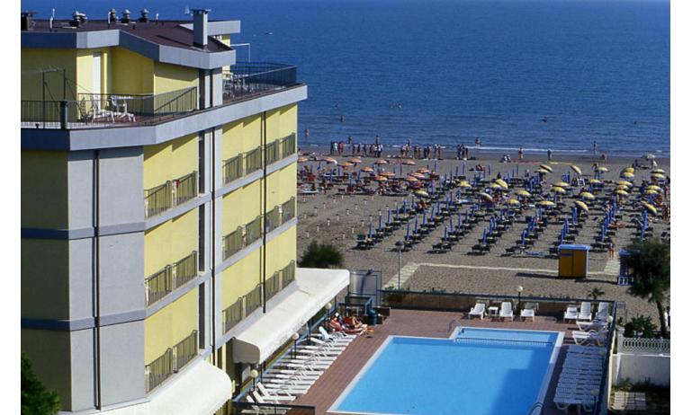 hotel TOURING: sea view (example)