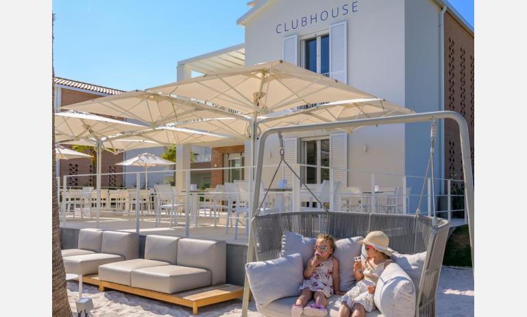 residence PAREUS BEACH RESORT: Clubhouse