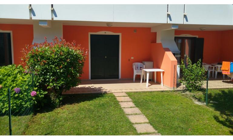 residence LEOPARDI: giardino (esempio)