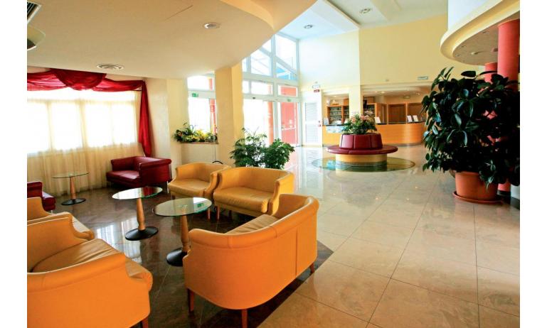 hotel OLYMPUS: ricevimento