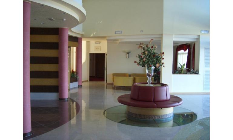 hotel OLYMPUS: salone