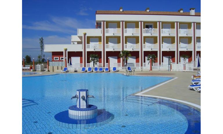 hotel OLYMPUS: piscina bambini