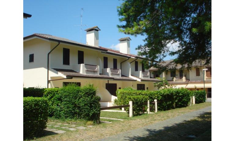 apartments LOS NIDOS: external view