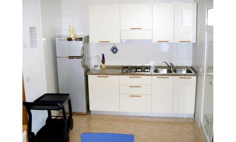 residence NETTUNO: kitchenette (example)