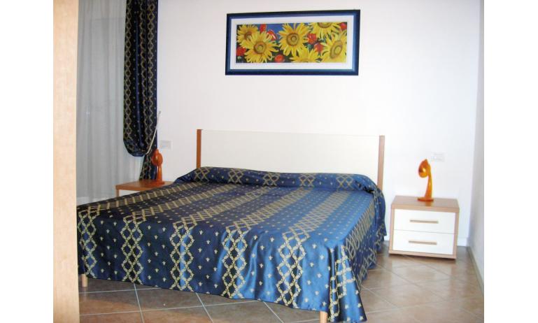 residence NETTUNO: bedroom (example)