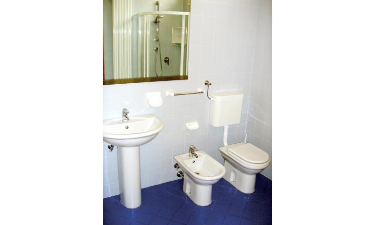 résidence NETTUNO: salle de bain (exemple)