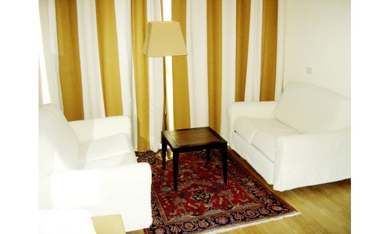 hotel GREIF: suite (example)