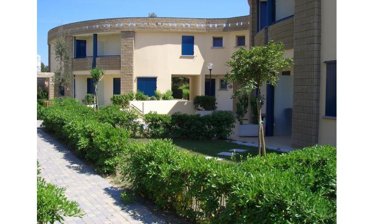 residence GIRASOLI: B5 - exterior of small villa (example)