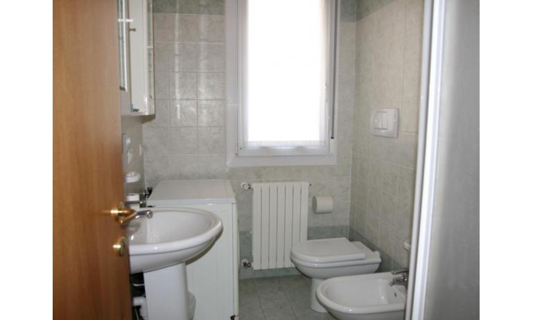 apartments RESIDENCE PLAYA: C7 - bathroom (example)