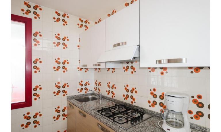 residence HOLIDAY VILLAGE: E9/VSM - angolo cottura (esempio)