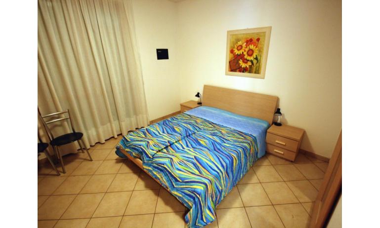 Residence TULIPANI: C5 - Schlafzimmer (Beispiel)