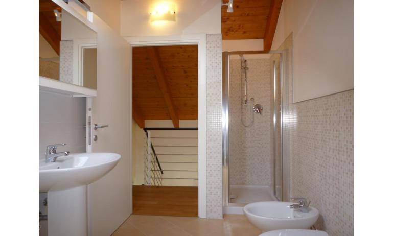 résidence LE PALME: C6/PTX - salle de bain avec cabine de douche (exemple)