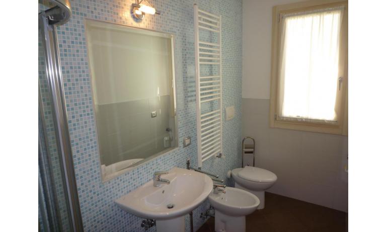 résidence LE PALME: C6/PTX - salle de bain (exemple)