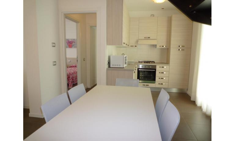 residence LE PALME: C6/PTX - kitchen (example)