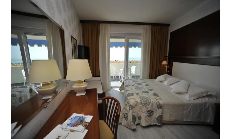 hotel CORALLO: Superior - double bed (example)