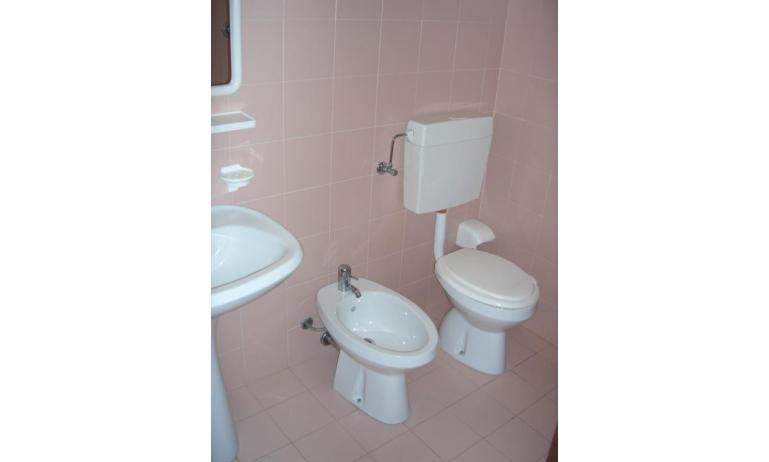 appartamenti CAMPIELLO: B4 - bagno (esempio)