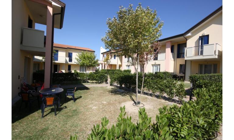 residence LA QUERCIA: C7V - garden (example)