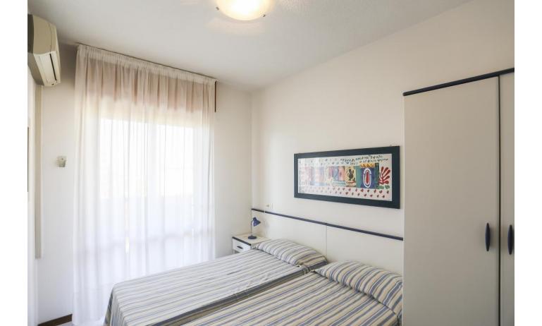 appartament HOLIDAY: B4 - chambre avec deux lits (exemple)