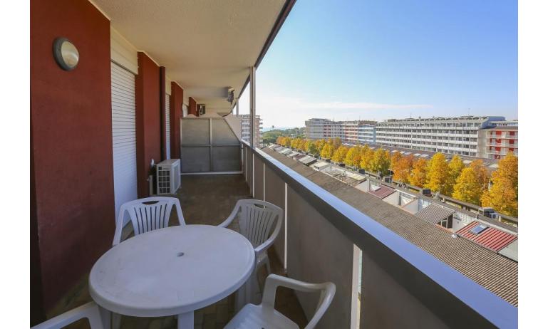 apartments HOLIDAY: B5 - balcony (example)