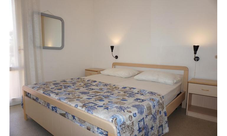 apartments LOS NIDOS: C6 - double bedroom (example)