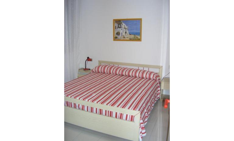 appartamenti CASTELLO: B4 - camera matrimoniale (esempio)