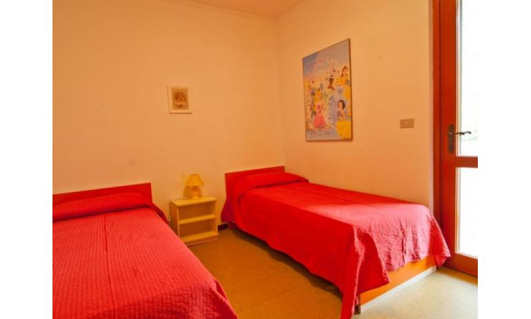 appartament OSCAR: C6 - chambre avec deux lits (exemple)