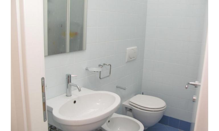 residence MEERBLICK: C5 - bagno (esempio)