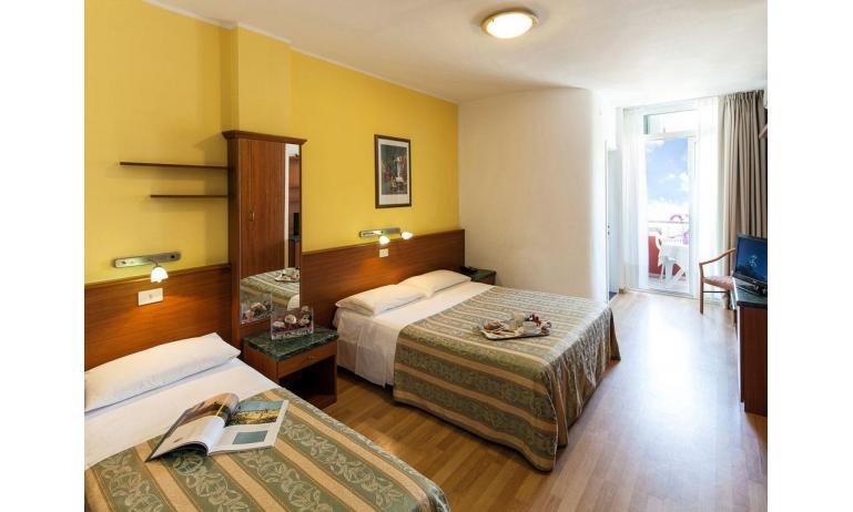 hôtel BEMBO: Standard - chambre à coucher (exemple)